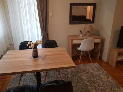 Apartman Zlatna Ru?a
