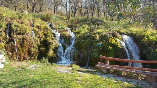 Hostal Guest House Lisinski Raj