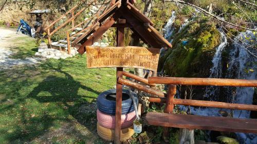 Hostal Guest House Lisinski Raj