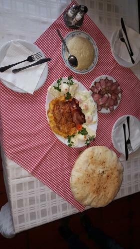 Hostal Guest House Lisinski Raj