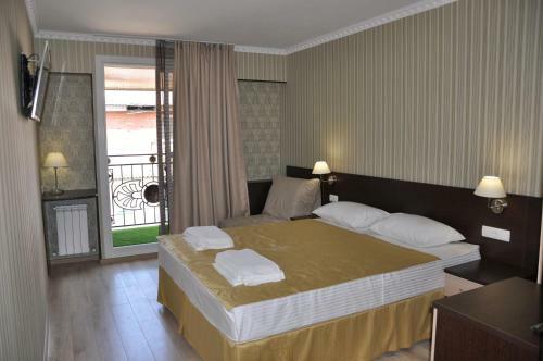 Hostal Lilia Guest House