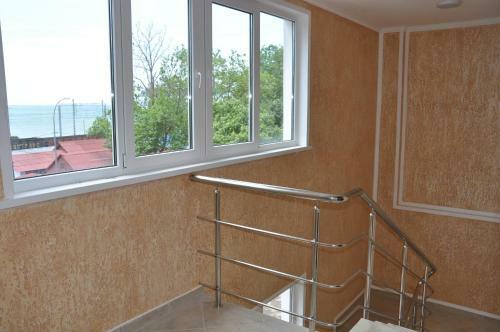Hostal Lilia Guest House