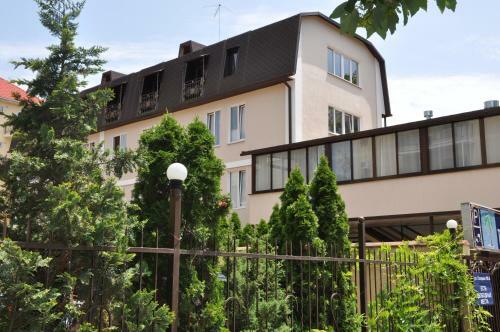 Hostal Lilia Guest House