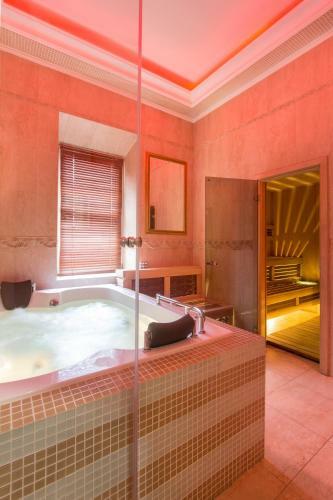 Hotel Golden Palace