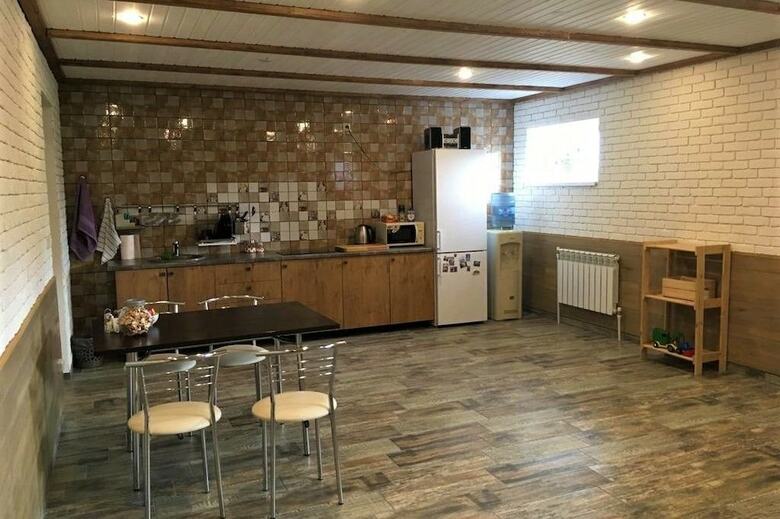 Hostal Guesthouse On Rodnikovaya 9