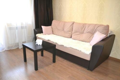 Apartment At Olomoutskaya 18