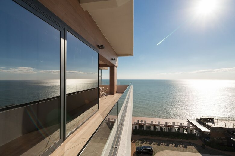 Lavicon Apart Hotel Collection