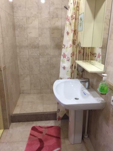 Hostal Guest House "avdolia"