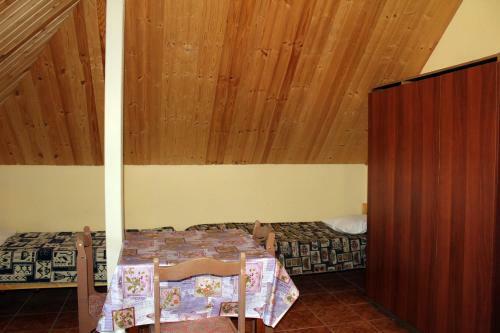 Hostal Guesthouse On Trudyaschikhsya