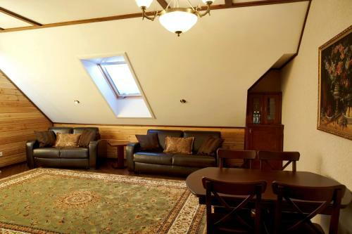 Hotel Ruchii Udachi