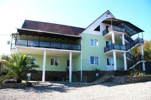 Hostal Guest House Karden