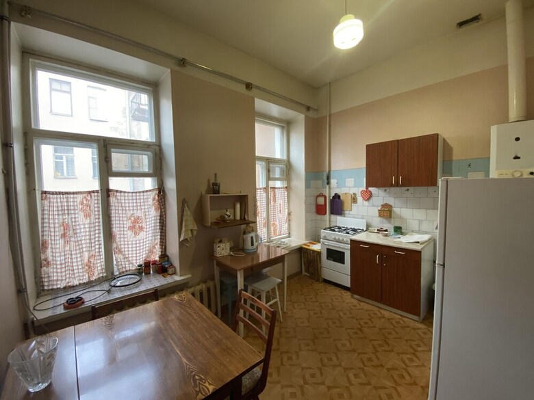 Apartment On Pestelya 4
