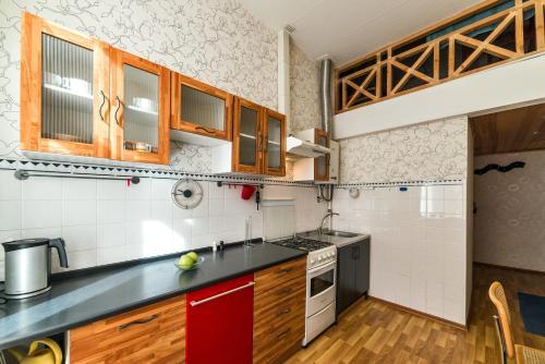 Apartment On Liteyny 60