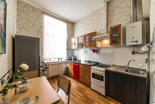 Apartment On Liteyny 60
