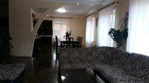 Hostal Guesthouse U Dorogi
