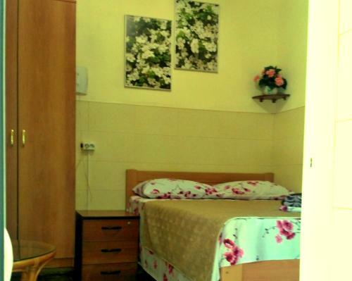 Hostal By The Beach Guest House