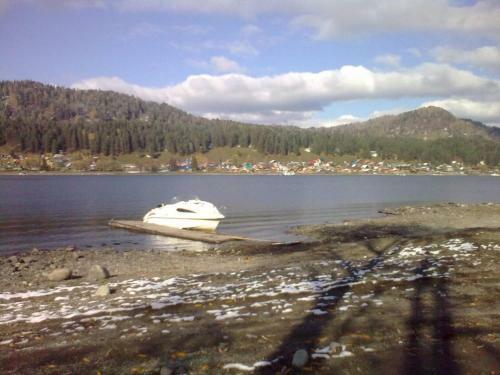 Hostal Lake House