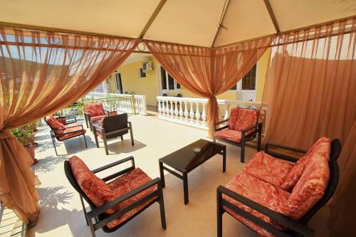 Hostal Guest House Rodos