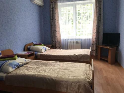 Hostal Uyut Guest House