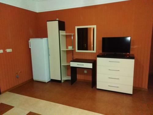 Hostal Uyut Guest House