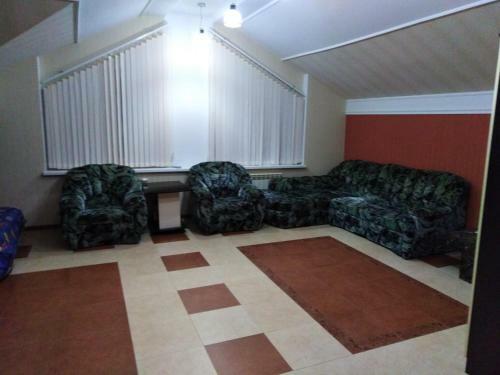 Hostal Uyut Guest House