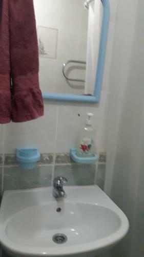 Hostal Uyut Guest House