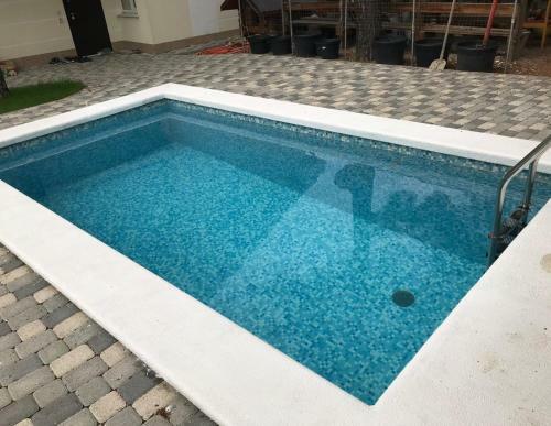 Hostal Uyut Guest House