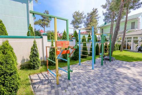 Hostal Uyut Guest House