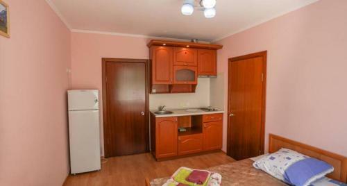 Hostal Uyut Guest House