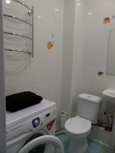 Apartment On Aviatorov 10