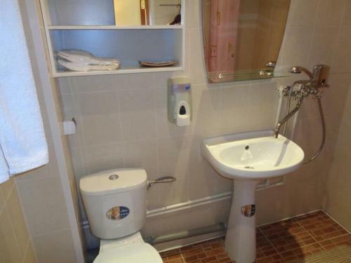 Kavkaz Hotel