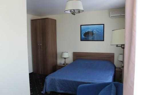 Hostal Izluchina Hotel