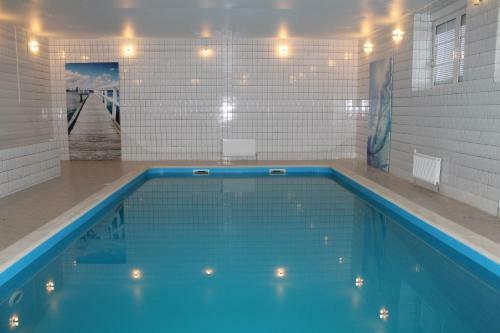 Hostal Izluchina Hotel