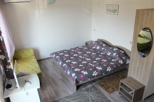 Hostal Guest House Karamiel