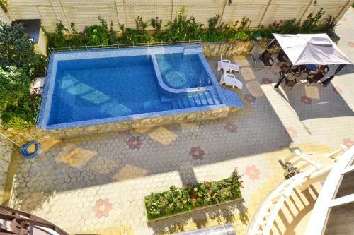Hostal Guest House Mona Liza