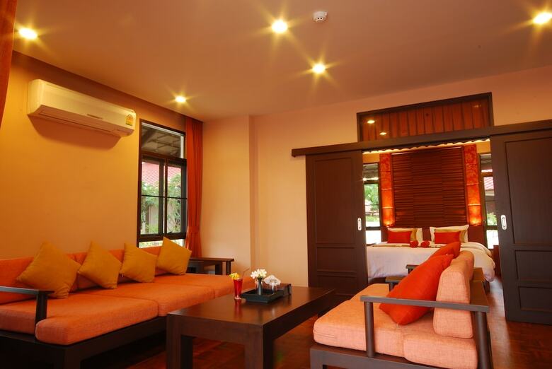Hotel Sirarun Resort