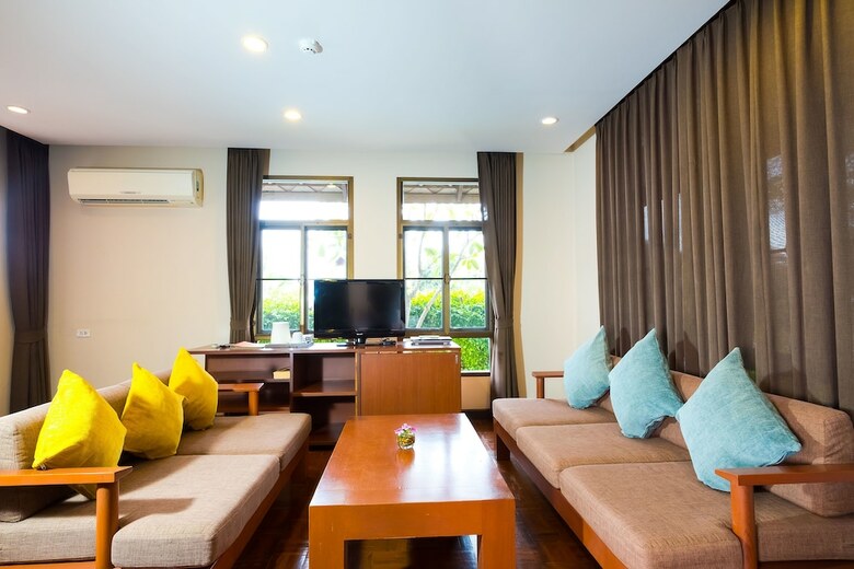 Hotel Sirarun Resort