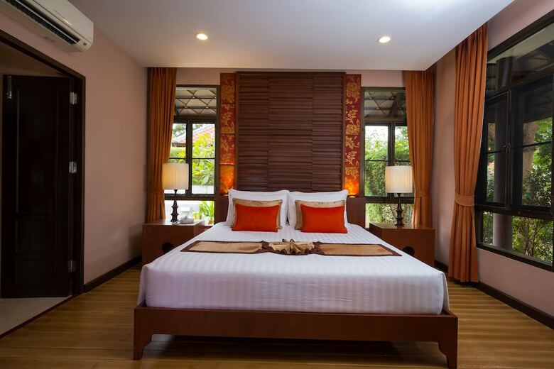 Hotel Sirarun Resort