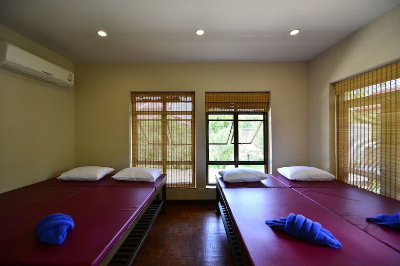 Hotel Sirarun Resort
