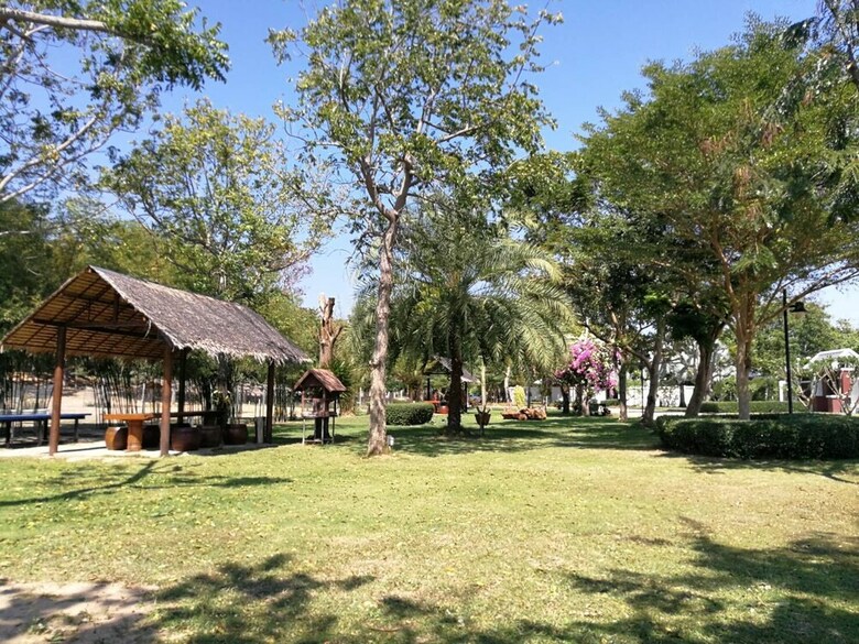 Hotel Sirarun Resort