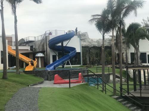 Hotel I View Park Resort