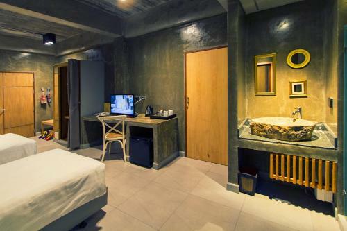Hotel Kroque Boutique & Bistro