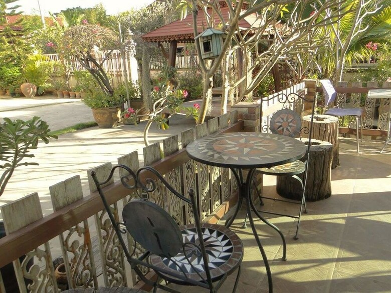 Hotel Klang Muang River Home