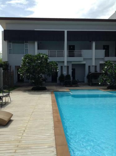 Hotel Bualinn Resort