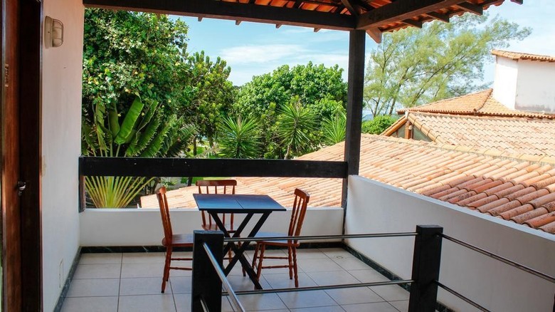 Hostal Deck Dos Tucuns