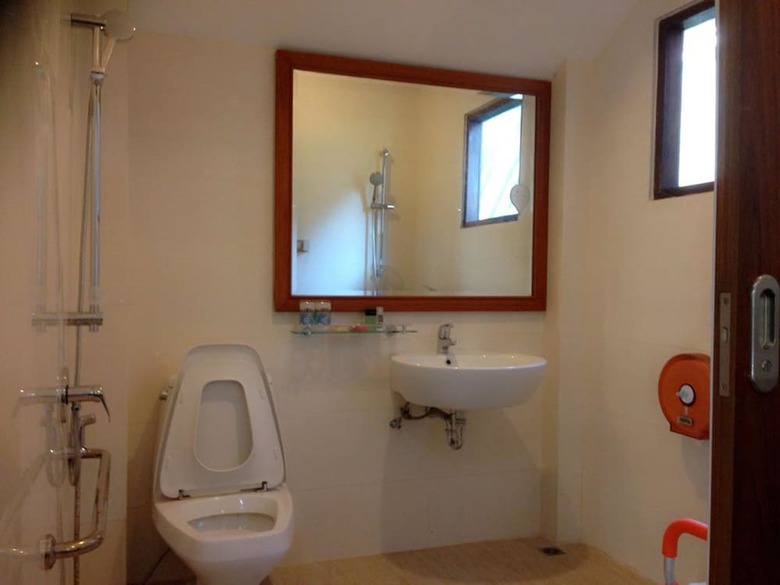 Hotel Damnoen Care Resort