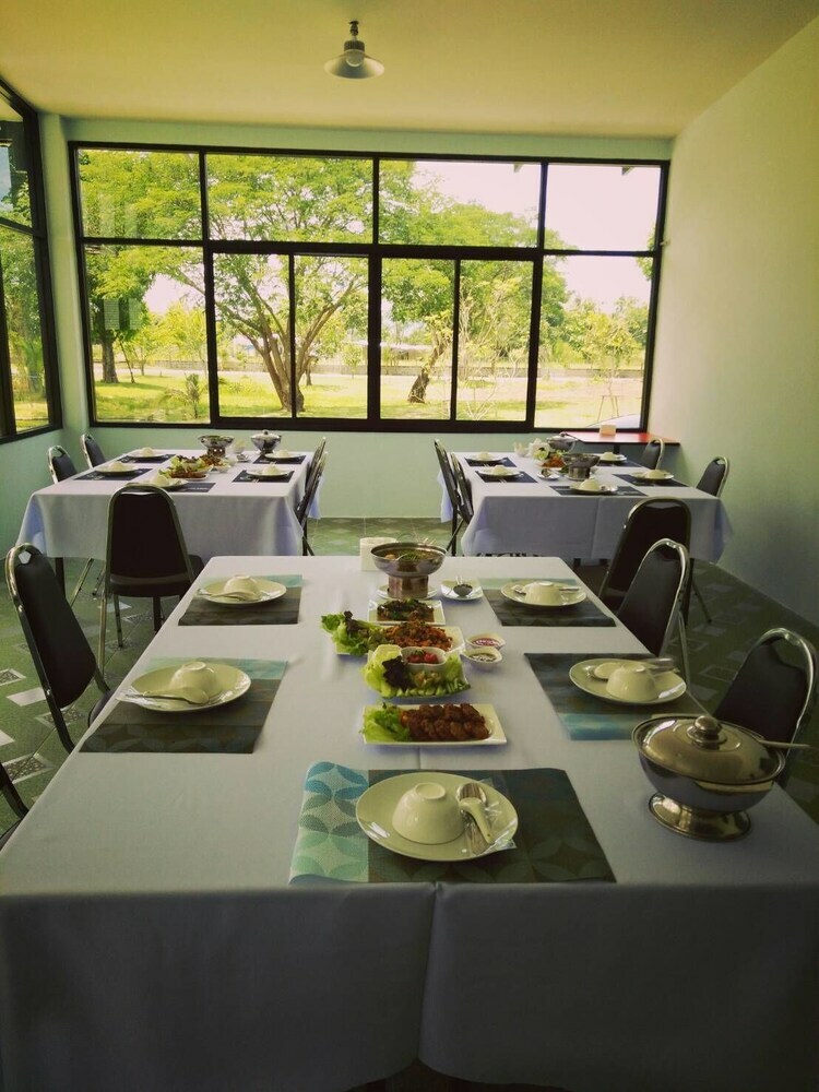 Hotel Lampang Green Garden Resort