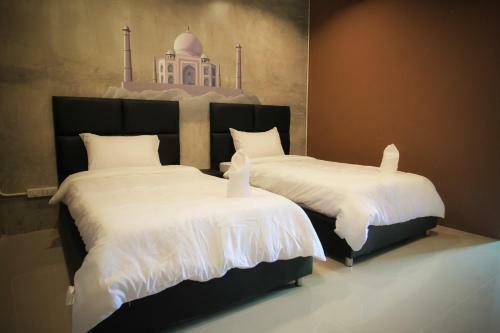B-cozy Hotel
