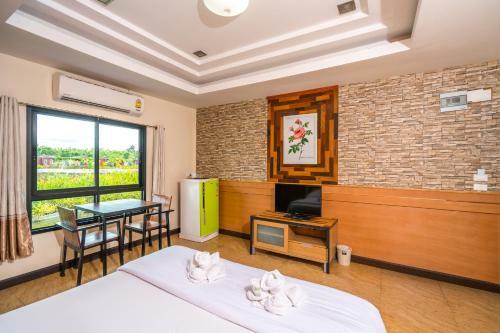 Hotel Prew Lom Chom Nam