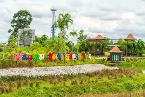 Hotel Prew Lom Chom Nam
